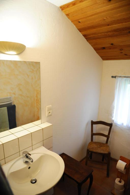 Chambres D'Hotes Le Chintre Queyssel Room photo